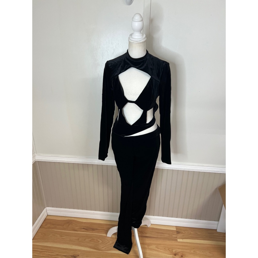 The Cande Shop Black Velvet Cutout Long Sleeve Mock Neck Jumpsuit Size Small
